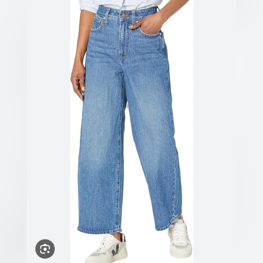 Madewell Curvy Perfect Vintage Wide-Leg Crop Jeans, size 32.